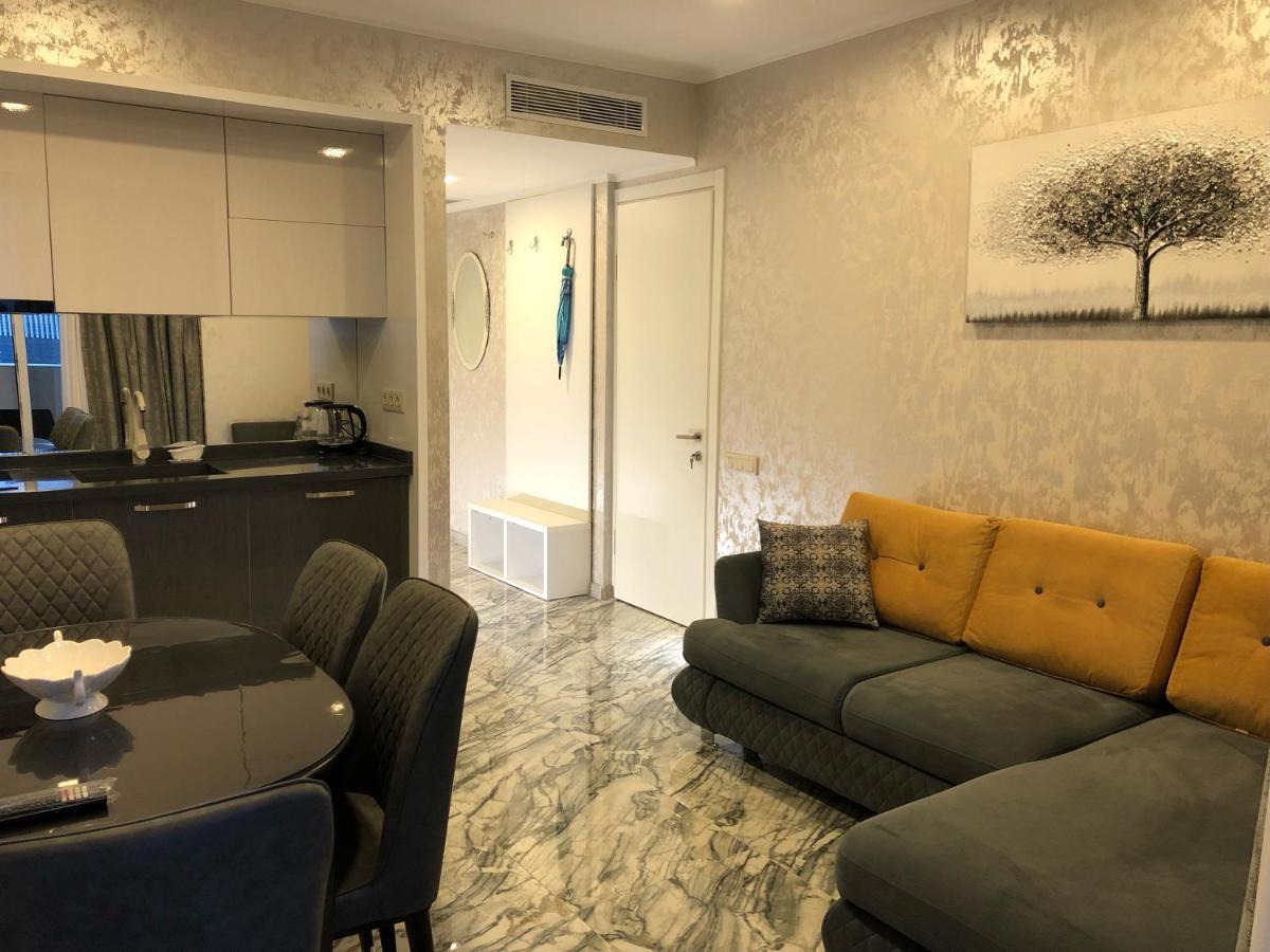Black Sea VI Dari Apartments Batumi Kültér fotó